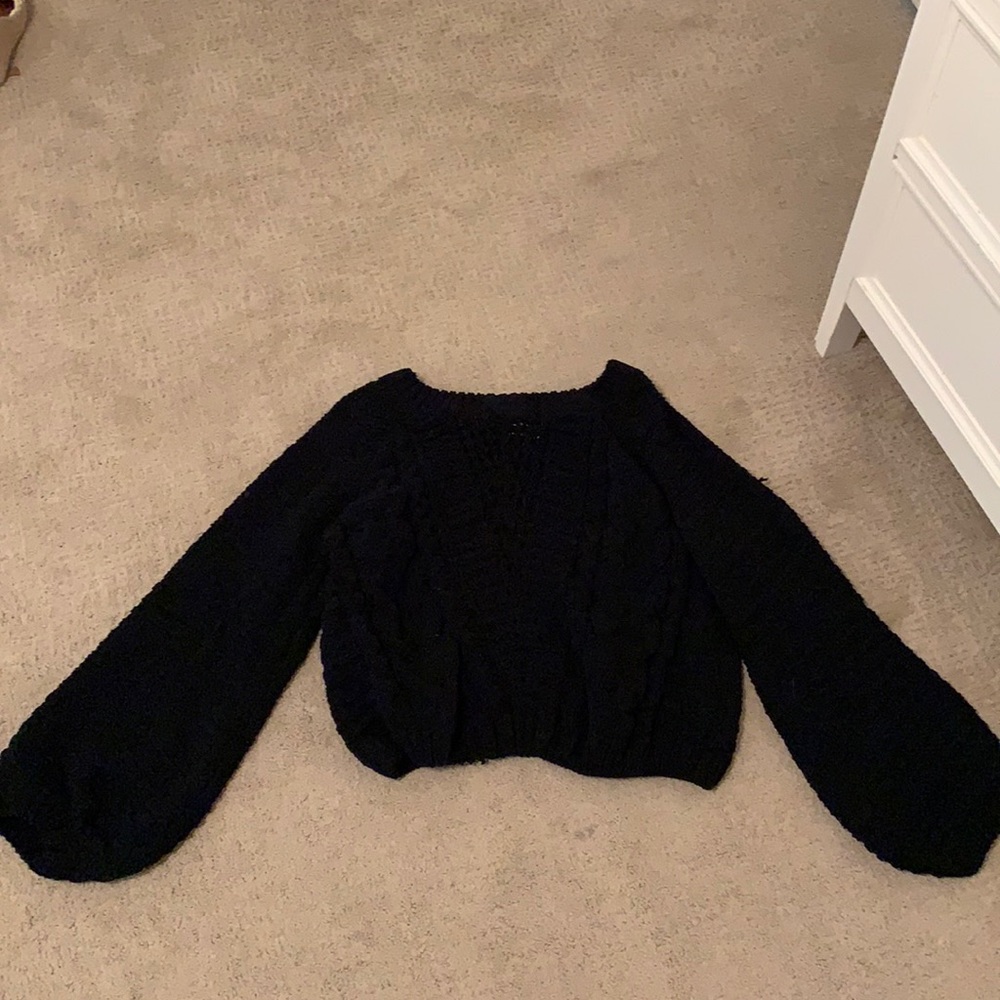 black sweater, really soft, brand:jun ivy